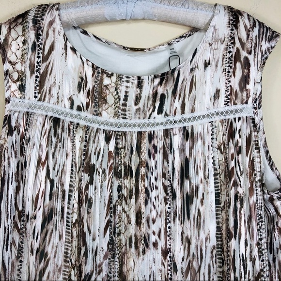 TAHARI NWT Abstract Micro Pleated Top M - Picture 3 of 8